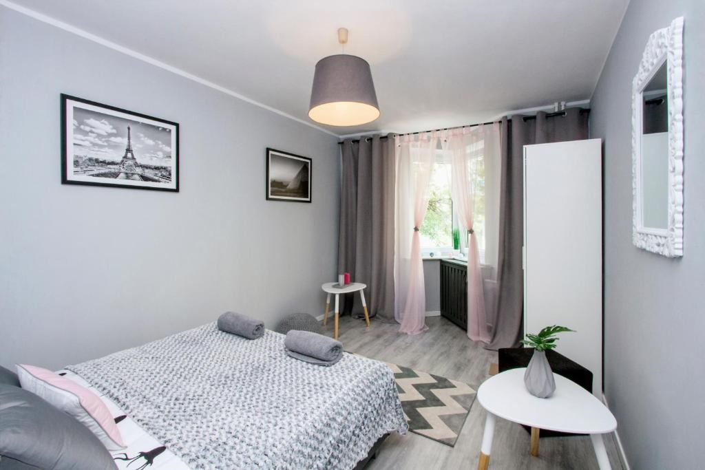 Хостелы ClickTheFlat Hoża Street Apart Rooms Варшава